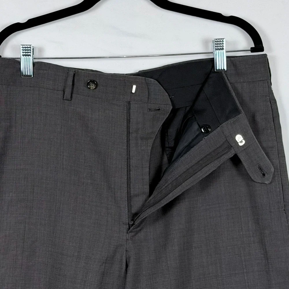 Jos A Bank Suit 40R 34x28 100% Wool Gray Executive Professional Preppy Wedding
